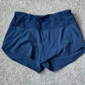 Lululemon Speed Up Shorts Size 8 4” inseam Blue